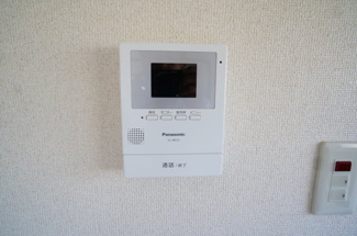 【セキュリティ】 | ハイツR＆Y水久保B棟 | 室内にいながら訪問者の確認ができるから安心