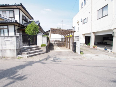 【駐車場】 | 飯坂町平野字田下 | 駐車3台可能です◎