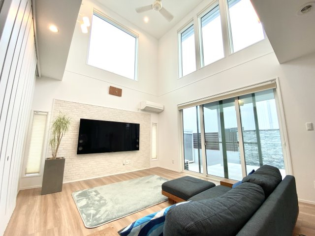 中古住宅　小瀬長池町の居間・リビング