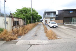 【前面道路含む現地写真】 | 川越市南田島　建築条件なし売地　東武東上線『新河岸駅』徒歩22分　【牛子小学区】
