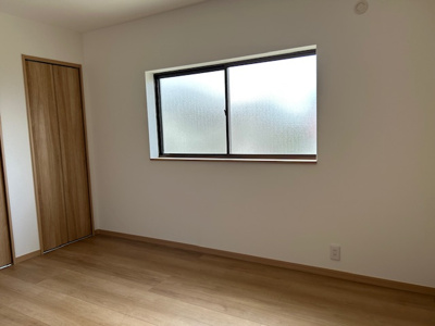 【洋室】 | 泉台７丁目　中古戸建 | 洋室約6.0帖
