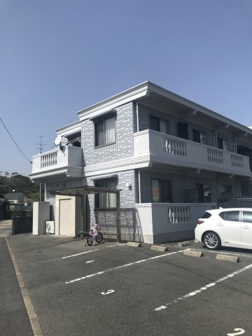 山口県宇部市中尾１丁目の駐車場|駐車スペースも多くあります。