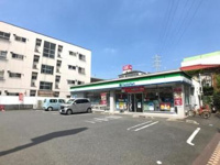 ファミリーマート　足…まで163m