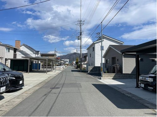 天童市老野森建売住宅【平屋】の前面道路含む現地写真|前面道路