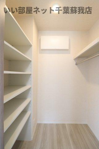 D-room末広2丁目の収納|ウォークインクローゼット