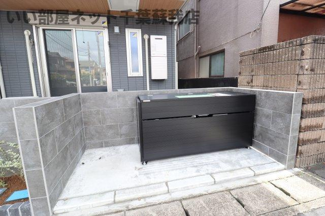 D-room末広2丁目のその他共用部分|ゴミストッカー