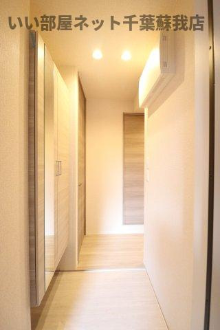 D-room末広2丁目の玄関|収納もある玄関です