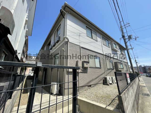 ハイツトトロの外観