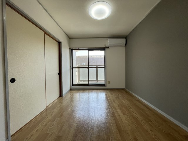 ハイツトトロの寝室