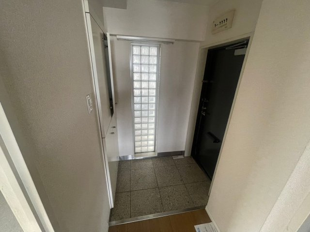 メイピース芦屋の玄関