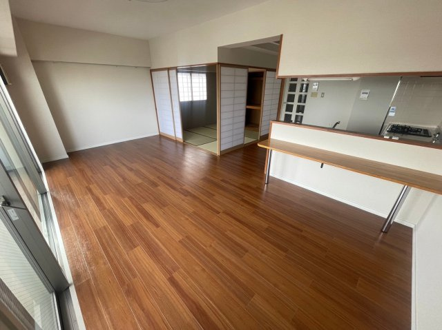 メイピース芦屋の居間・リビング