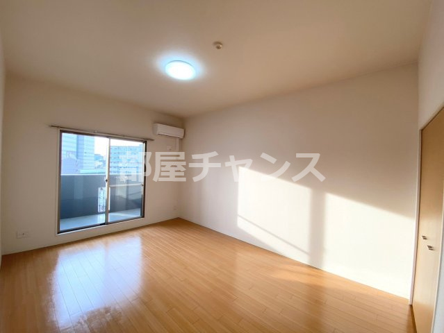 鶴舞パークヒルズの居間・リビング