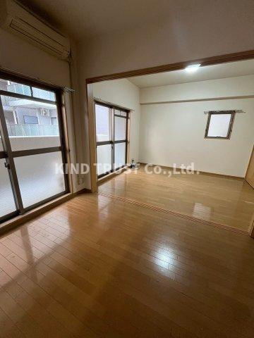 シェ・クララの居間・リビング|おしゃれな居間です