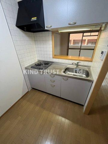 シェ・クララのキッチン|使いやすいキッチンです