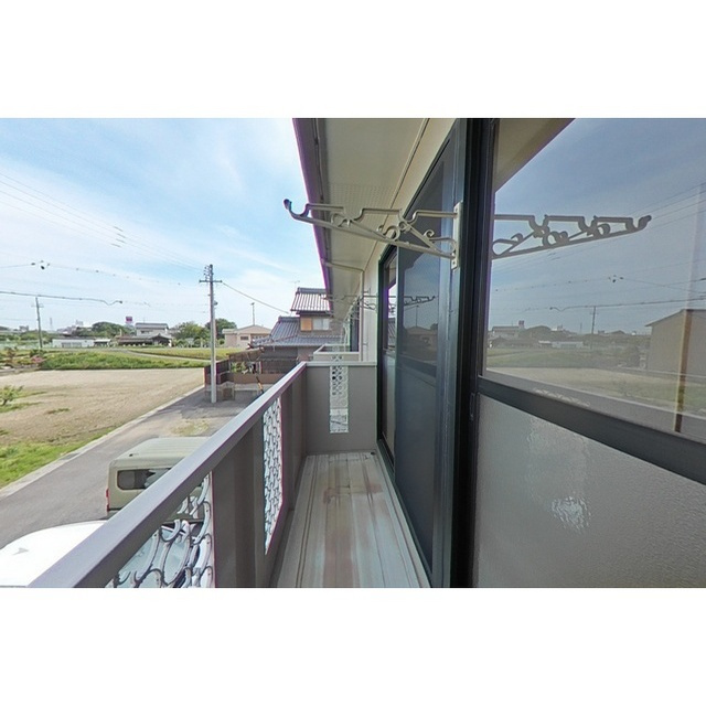 岐阜市茜町のアパートのバルコニー