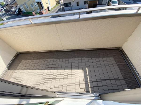 伊勢崎市連取町中古一戸建てのバルコニー|２階バルコニー