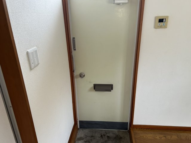 【玄関】 | ロータスハイツ