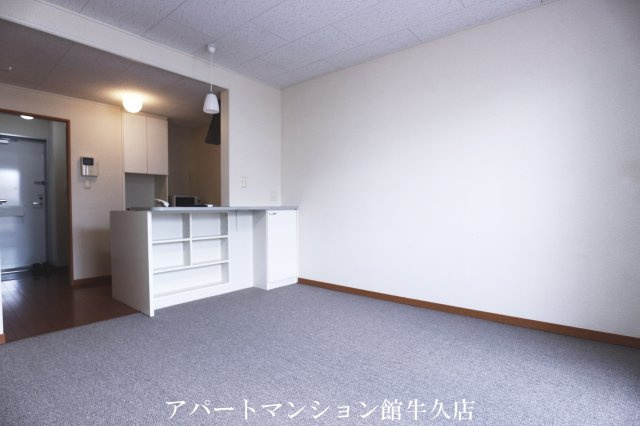 レオパレスケリュスBの洋室