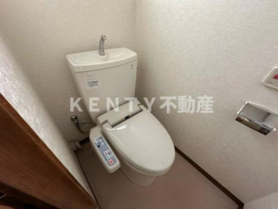 【トイレ】 | 関口荘 | 清潔感のあるトイレです