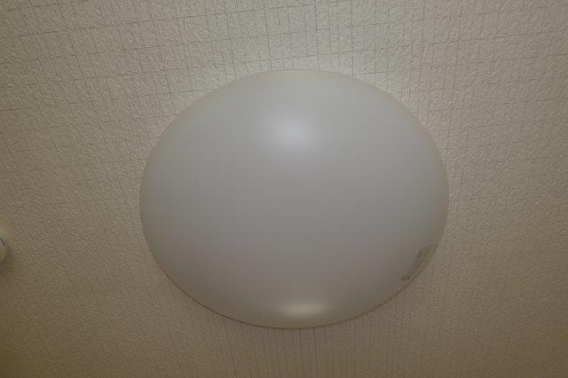 ウエストディオスⅢの設備|証明