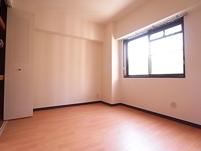 【寝室】 | エアリーコート上高丸