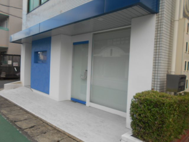 野洲市小篠原の店舗事務所の外観|外はこのようになっています