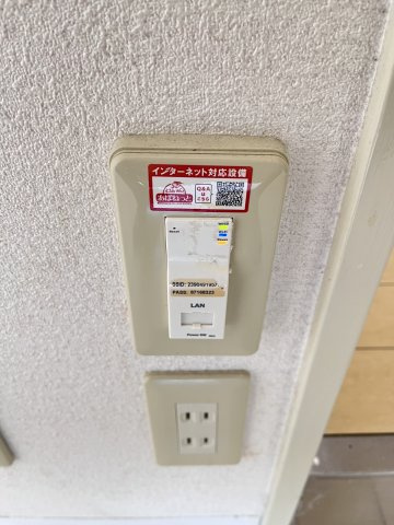 大阪市城東区放出西３丁目の賃貸マンションのエントランス