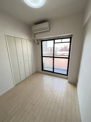 大阪市城東区放出西３丁目の賃貸マンションの居間・リビング