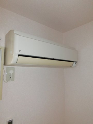 【設備】 | シルヴァンブリーズ | シルヴァンブリーズ　エアコン