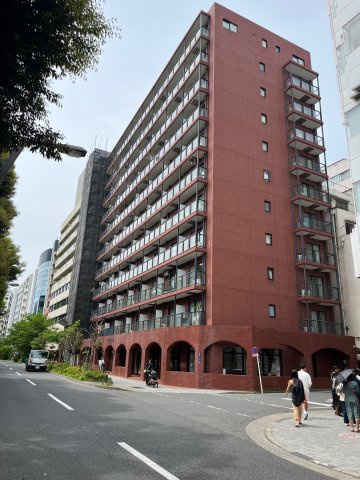 新宿御苑前マンションの外観