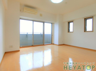 【居間・リビング】 | 洋室１３.８帖（同仕様写真）