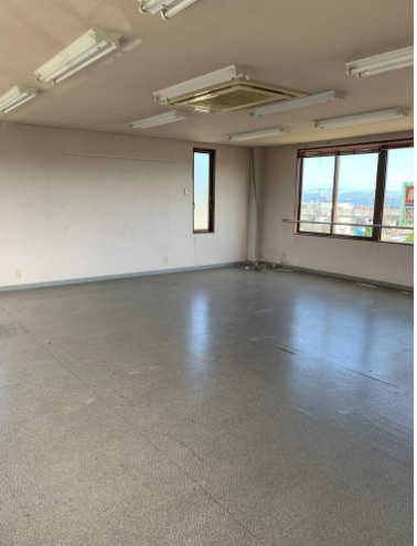 奥出ビルの内装|内装です