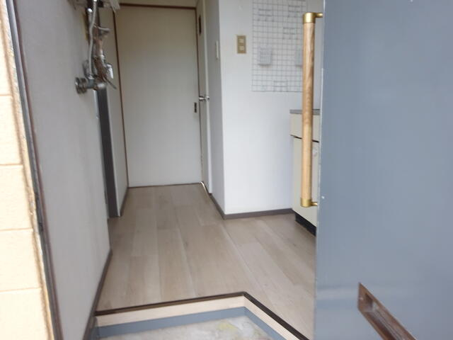 【玄関】
