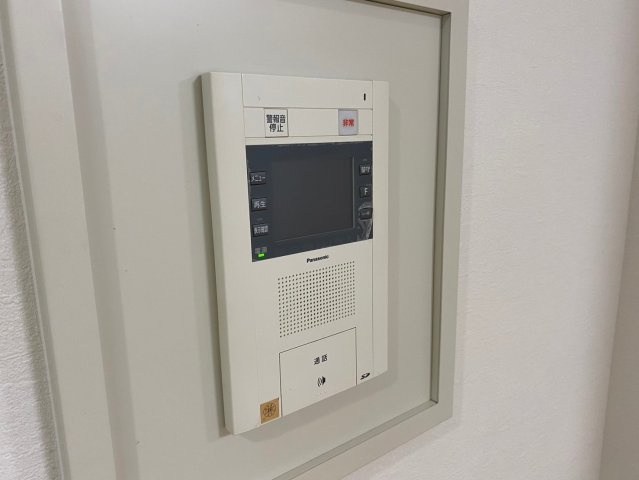 ライオンズマンション香流第3のセキュリティ|TVモニター付で確認できて安心！防犯対策にも！