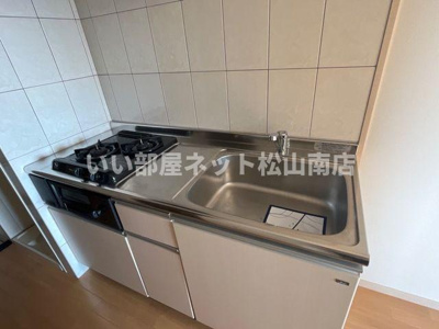 【キッチン】 | シルバーアース