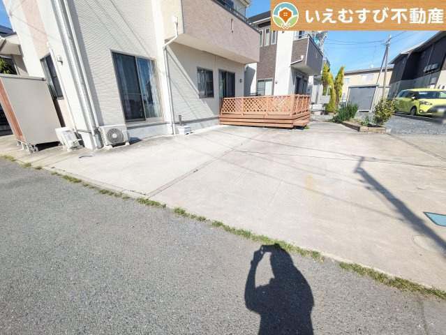 熊谷市肥塚　中古戸建の駐車場