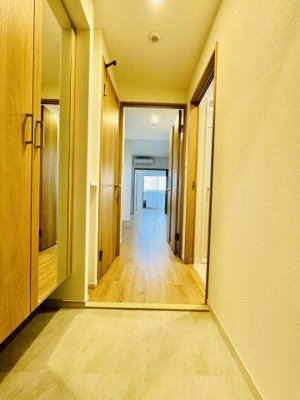 【玄関】 | スプランディッド弁天町