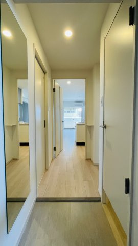 【玄関】 | スプランディッド弁天町