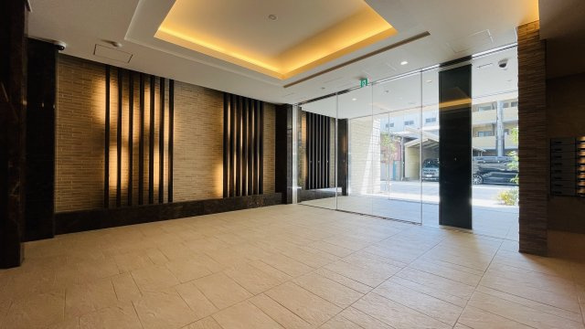 【エントランス】 | スプランディッド弁天町