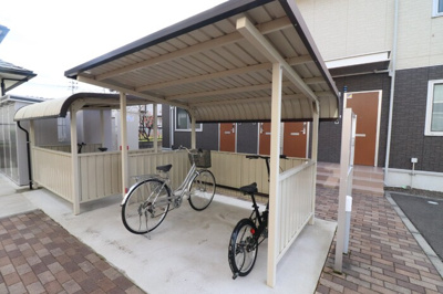 【その他共用部分】 | レーベンハイム Ⅲ | 駐輪場