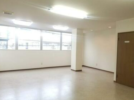 守山市守山６丁目の店舗事務所の内装|室内です