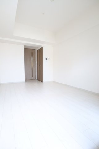 大阪市都島区中野町１丁目の賃貸マンションの居間・リビング