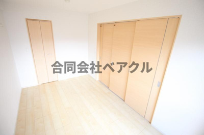 【寝室】 | プログレスⅤ番館 | 使い勝手のいい寝室です