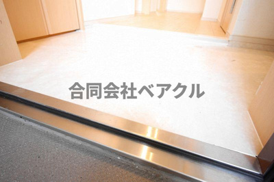 【玄関】 | プログレスⅤ番館 | ゆったりとした玄関です