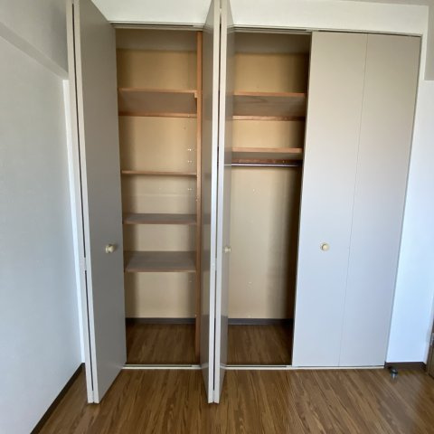 ティアラ高砂ハイツの収納
