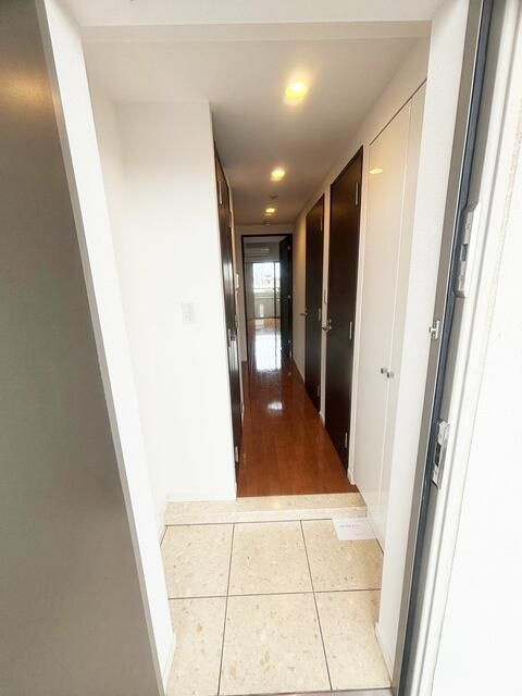 Ｖｉｌｌａｇｅ　Ｈｏｕｓｅ　幕張本郷の玄関