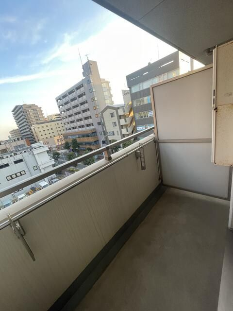 Ｖｉｌｌａｇｅ　Ｈｏｕｓｅ　幕張本郷のバルコニー