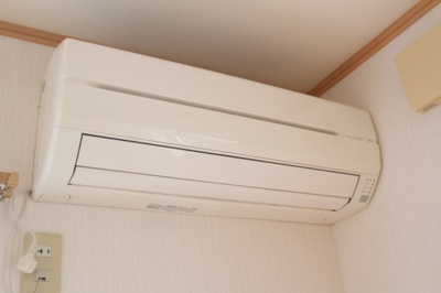 【設備】 | チェリーコート | 子供部屋にあるエアコンです