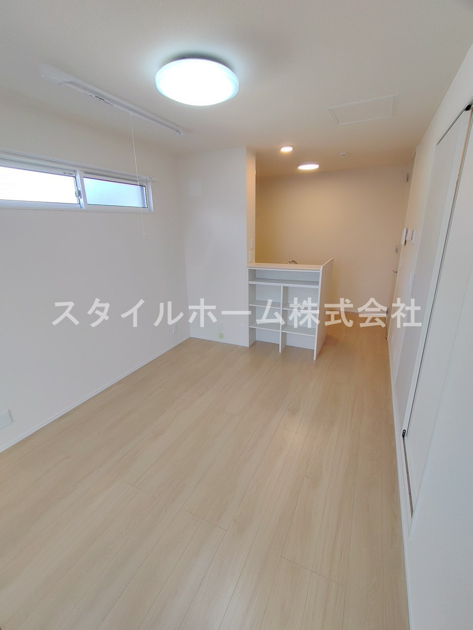 レクエルドの居間・リビング|別部屋写真です。
