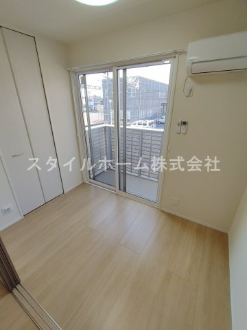 レクエルドの居間・リビング|別部屋写真です。